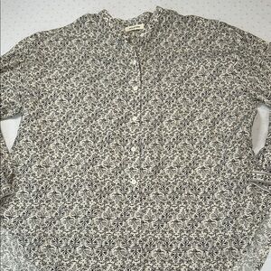 Max Studio Black and White Floral ruffle detail flowy light Button-Down Shirt